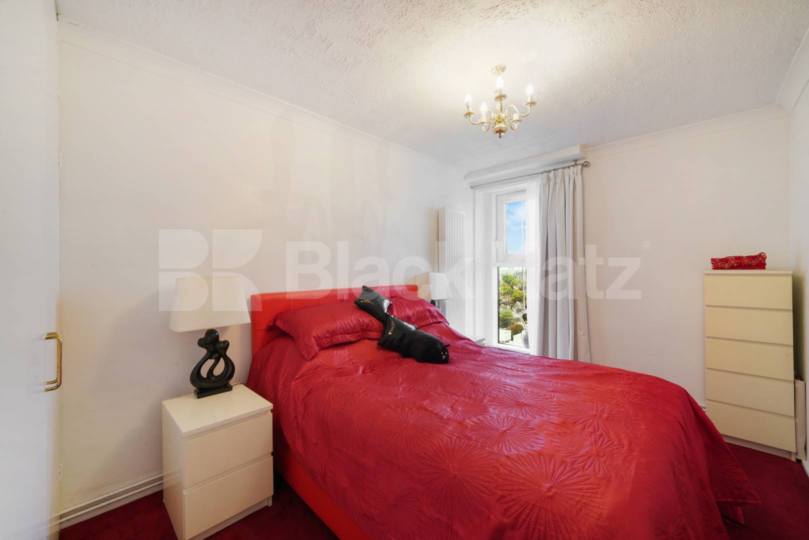 Bright, Refurbished 2 Bed Flat Steps from Primrose Hill Park Adelaide Road, Primrose Hill / Chalk Farm
